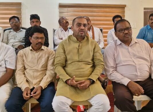 शिक्षणमंत्र्यांच्या दौऱ्यासाठी पोळ्याचा सण सोडून विद्यार्थी येणार शाळेत