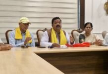 आदिवासी आश्रमशाळांमध्ये निकृष्ट धान्याचा पुरवठा, आविसंचा आरोप