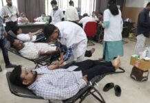 जिल्हाधिकारी कार्यालयाच्या शिबिरात 65 जणांचे रक्तदान व अवयवदान