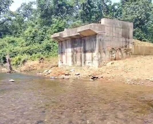 भुसेवाडा बेली ब्रिजचे काम अनेक वर्षांपासून अर्धवट स्थितीत का?