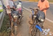 दोन दुचाकींच्या पेट्रोल टँक आणि सीटखाली तब्बल 400 निप दारू !